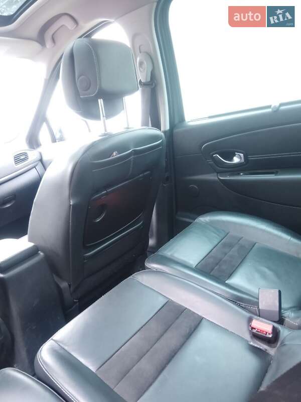 Минивэн Renault Scenic XMOD 2014 в Старой Выжевке