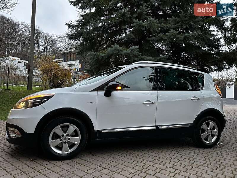 Мінівен Renault Scenic XMOD 2015 в Львові