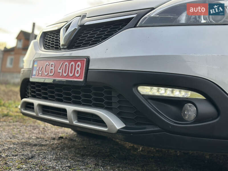 Минивэн Renault Scenic XMOD 2014 в Львове