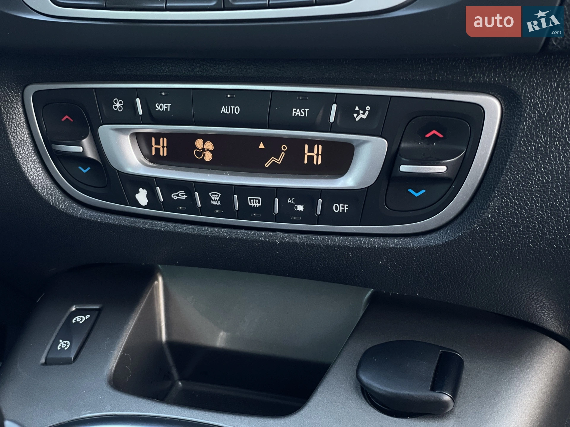 2013 Renault Scenic - мініатюра 36