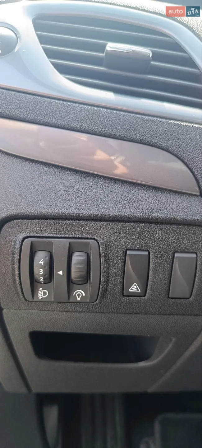 2013 Renault Scenic - мініатюра 28