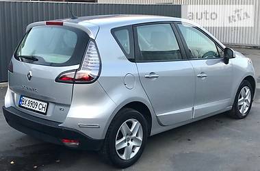 Минивэн Renault Scenic 2015 в Староконстантинове