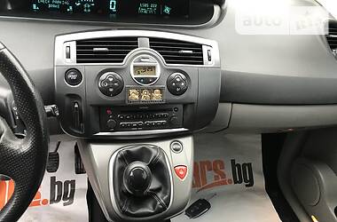 Хетчбек Renault Scenic 2004 в 