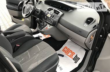 Хетчбек Renault Scenic 2004 в 