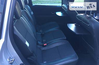 Мінівен Renault Scenic 2016 в 