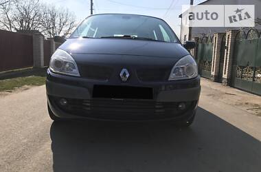 Хэтчбек Renault Scenic 2007 в 