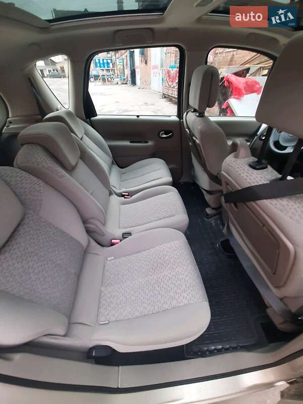 Минивэн Renault Scenic 2006 в Житомире