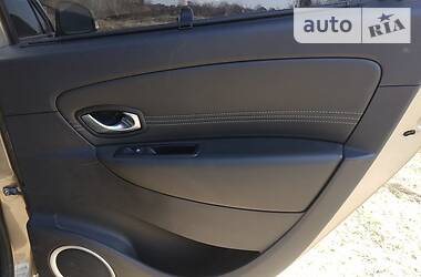 Мінівен Renault Scenic 2011 в 
