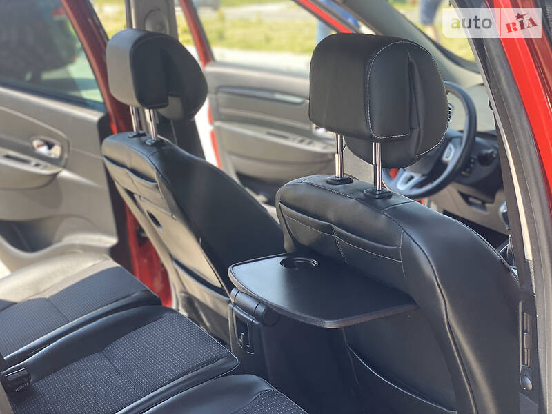 Універсал Renault Scenic 2013 в Рівному фото 8 Універсал Renault Scenic 2013 в Рівному