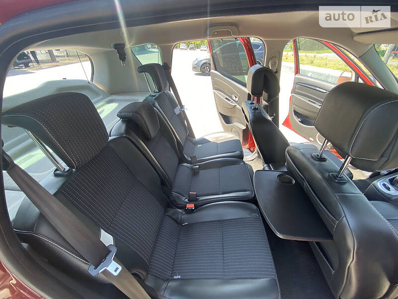 Універсал Renault Scenic 2013 в Рівному фото 15 Універсал Renault Scenic 2013 в Рівному