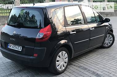 Хэтчбек Renault Scenic 2007 в Вараше