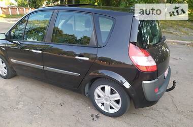 Хэтчбек Renault Scenic 2004 в Коростене