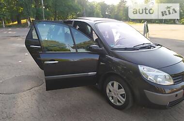 Хэтчбек Renault Scenic 2004 в Коростене