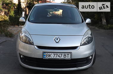 Универсал Renault Scenic 2012 в Ровно