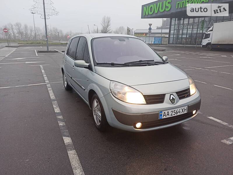 Минивэн Renault Scenic 2004 в Киеве