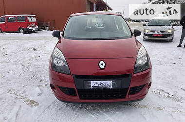 Мінівен Renault Scenic 2009 в Рівному