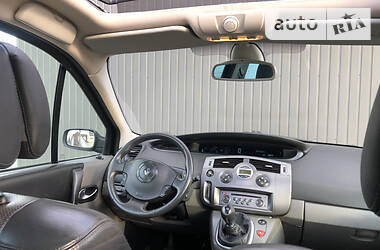 Минивэн Renault Scenic 2004 в Дрогобыче