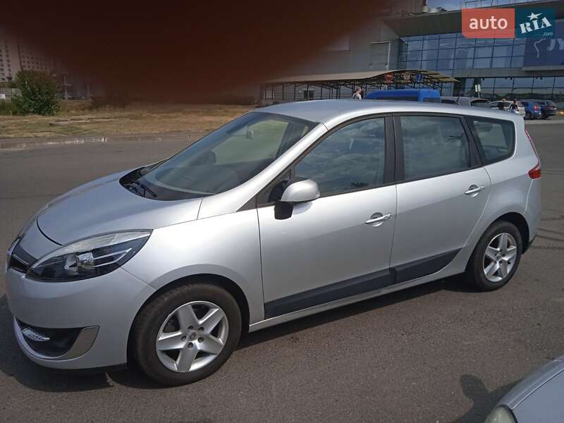 Мінівен Renault Scenic 2013 в Кривому Розі
