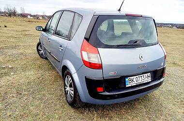 Хетчбек Renault Scenic 2004 в Сарнах