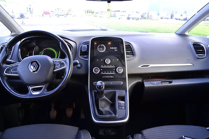 Минивэн Renault Scenic 2016 в Стрые
