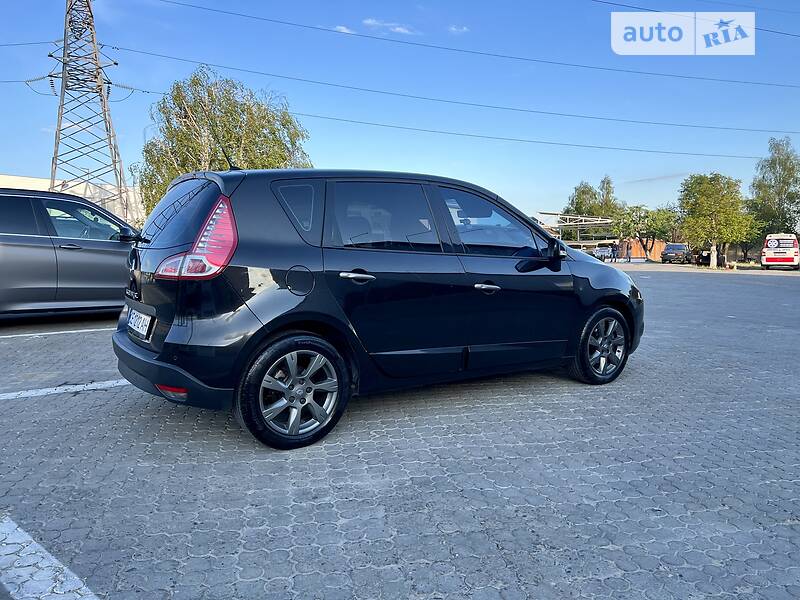 Мінівен Renault Scenic 2009 в Чернівцях