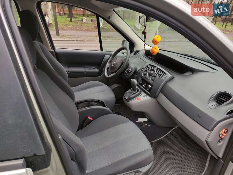 Минивэн Renault Scenic 2006 в Харькове