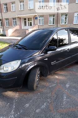 Минивэн Renault Scenic 2005 в Владимир-Волынском