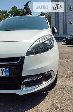 Минивэн Renault Scenic 2013 в Ровно