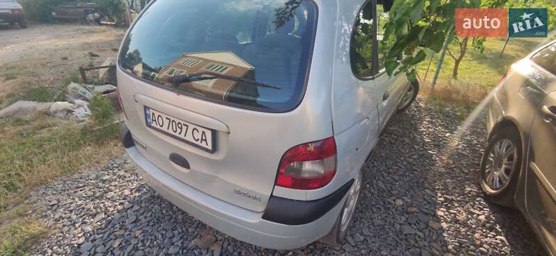 Минивэн Renault Scenic 2002 в Мукачево