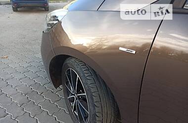 Минивэн Renault Scenic 2012 в 