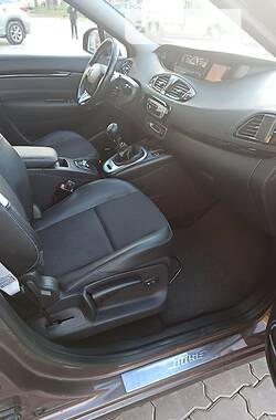 Минивэн Renault Scenic 2012 в 