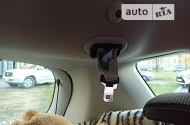 Минивэн Renault Scenic 2012 в 