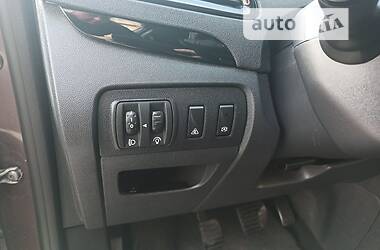 Минивэн Renault Scenic 2012 в 