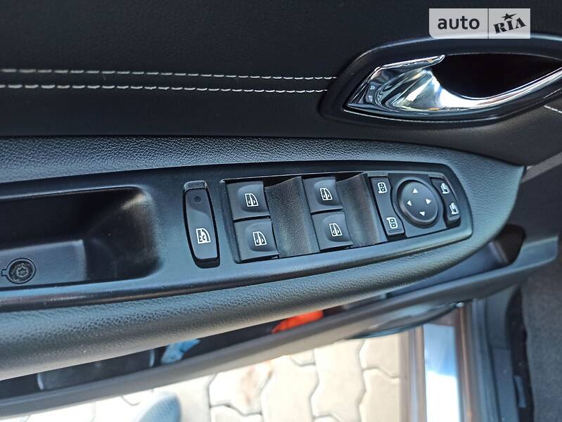 Минивэн Renault Scenic 2012 в Дрогобыче