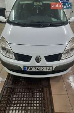 Минивэн Renault Scenic 2007 в Лохвице