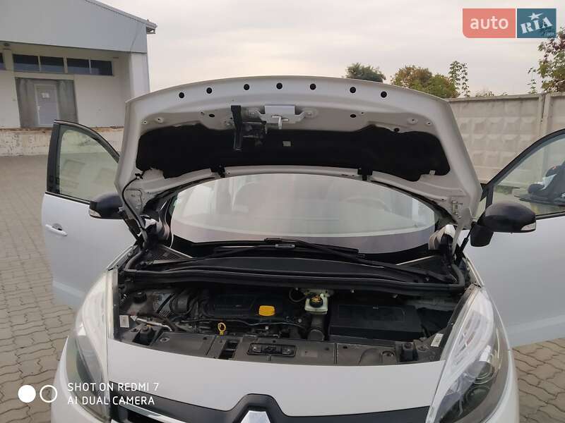 Минивэн Renault Scenic 2012 в Ковеле