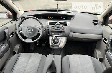 Минивэн Renault Scenic 2006 в 
