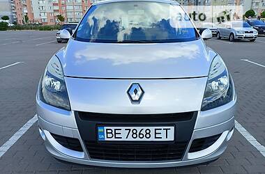 Минивэн Renault Scenic 2011 в Николаеве