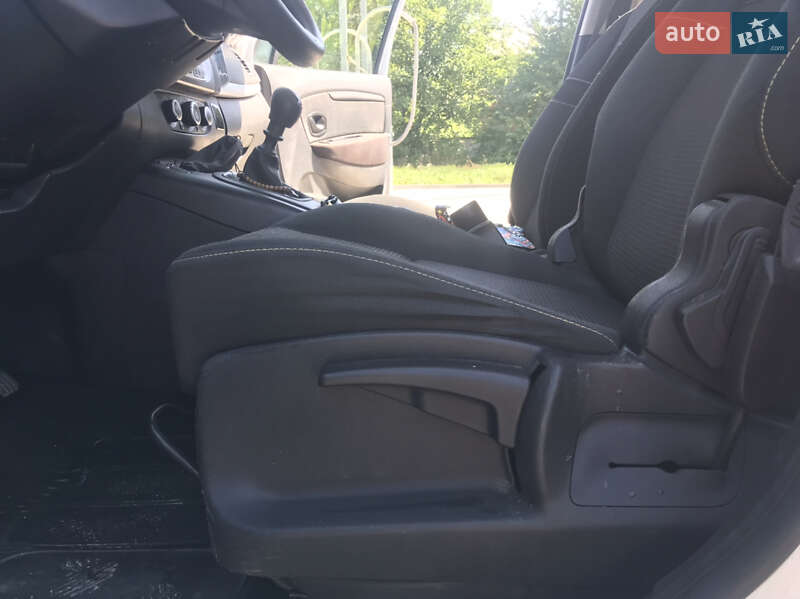 Минивэн Renault Scenic 2011 в Каменец-Подольском фото 7 Минивэн Renault Scenic 2011 в Каменец-Подольском