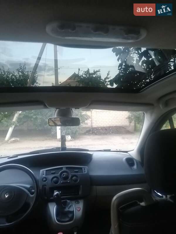 Минивэн Renault Scenic 2006 в Вознесенске