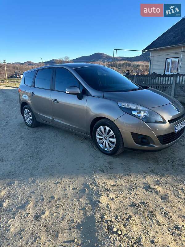 Минивэн Renault Scenic 2009 в Вижнице