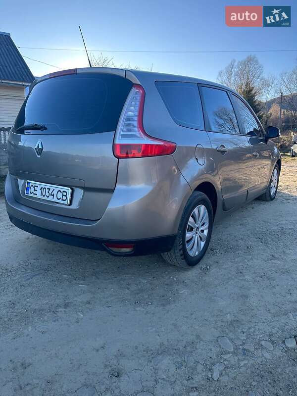 Минивэн Renault Scenic 2009 в Вижнице