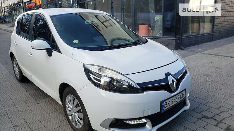 Минивэн Renault Scenic 2014 в Ровно