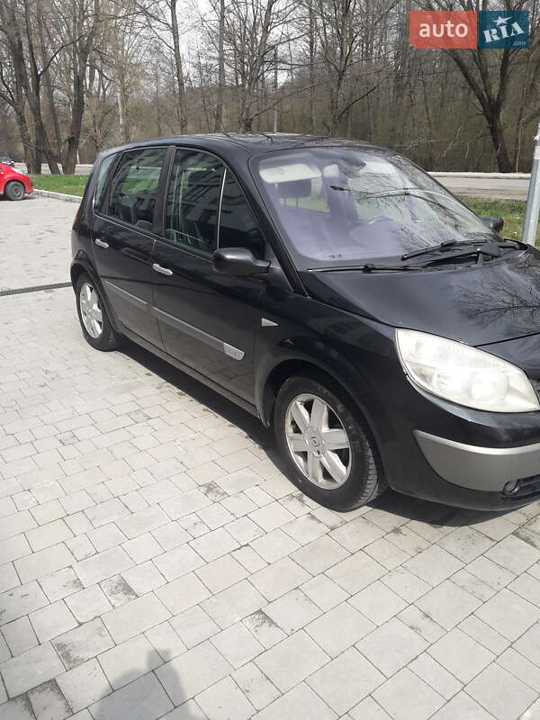 Мінівен Renault Scenic 2003 в Львові