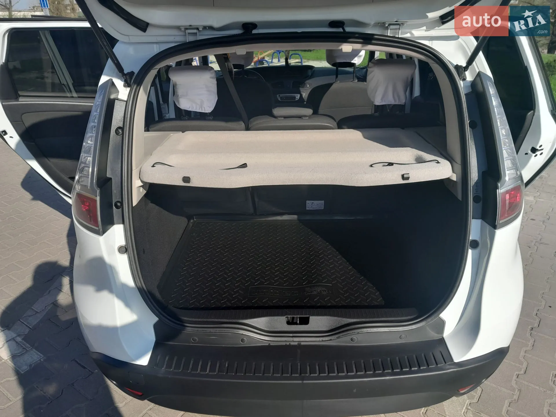 2013 Renault Scenic - мініатюра 17