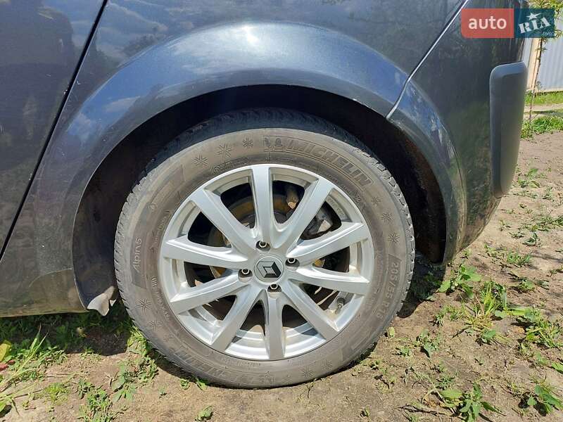 Минивэн Renault Scenic 2008 в Ромнах фото 8 Минивэн Renault Scenic 2008 в Ромнах