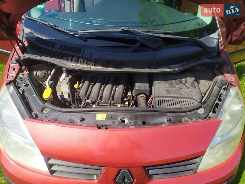 Мінівен Renault Scenic 2004 в Коломиї
