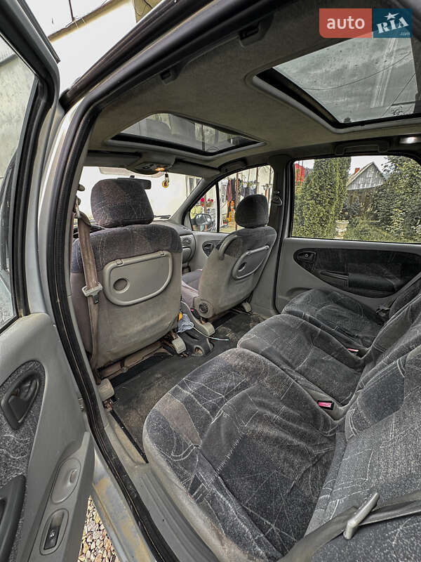 Минивэн Renault Scenic 2001 в Тячеве
