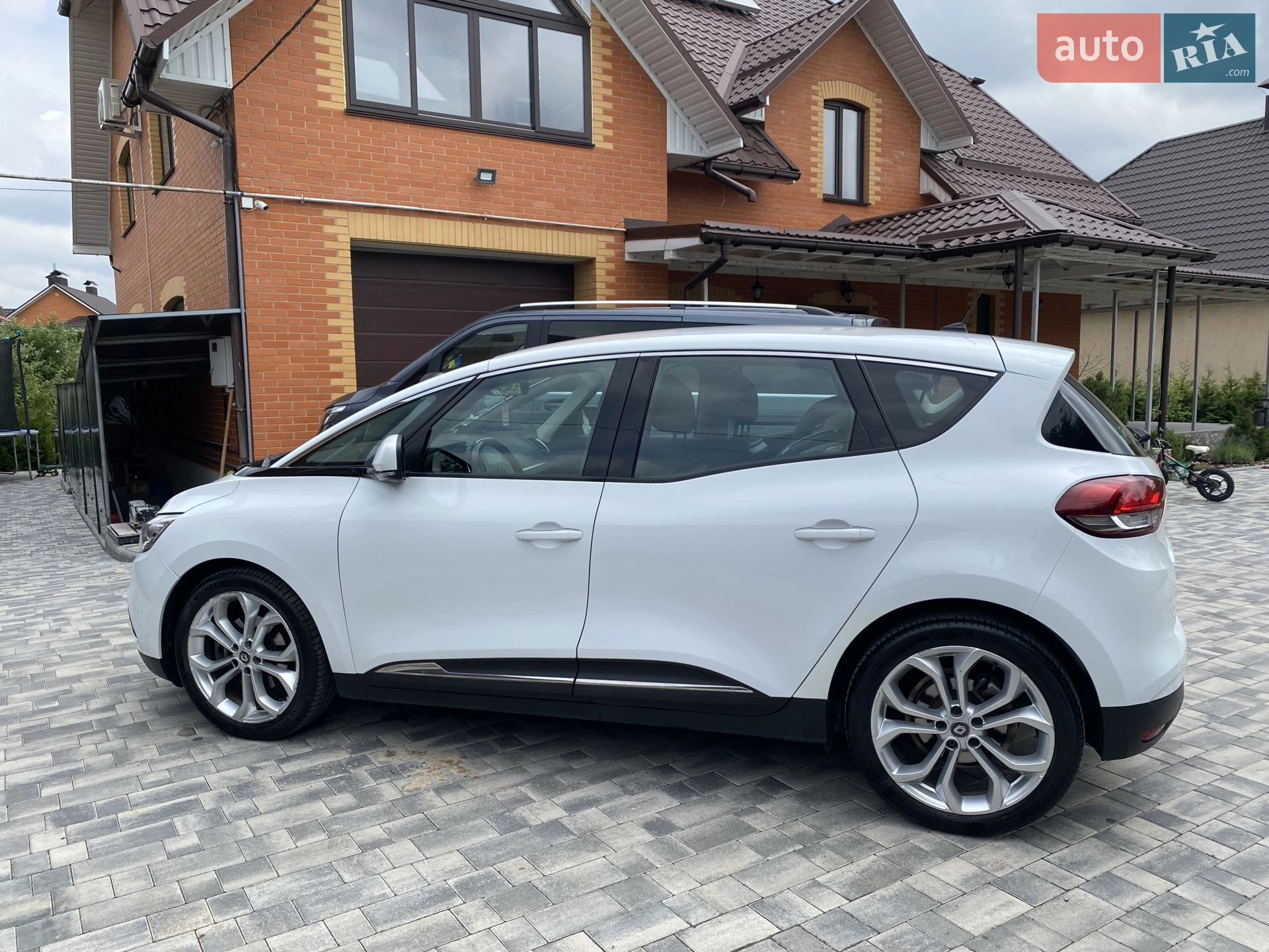 2017 Renault Scenic - мініатюра 4
