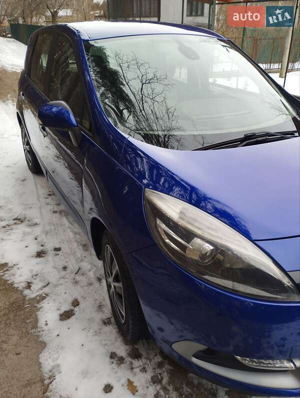 Минивэн Renault Scenic 2014 в Житомире